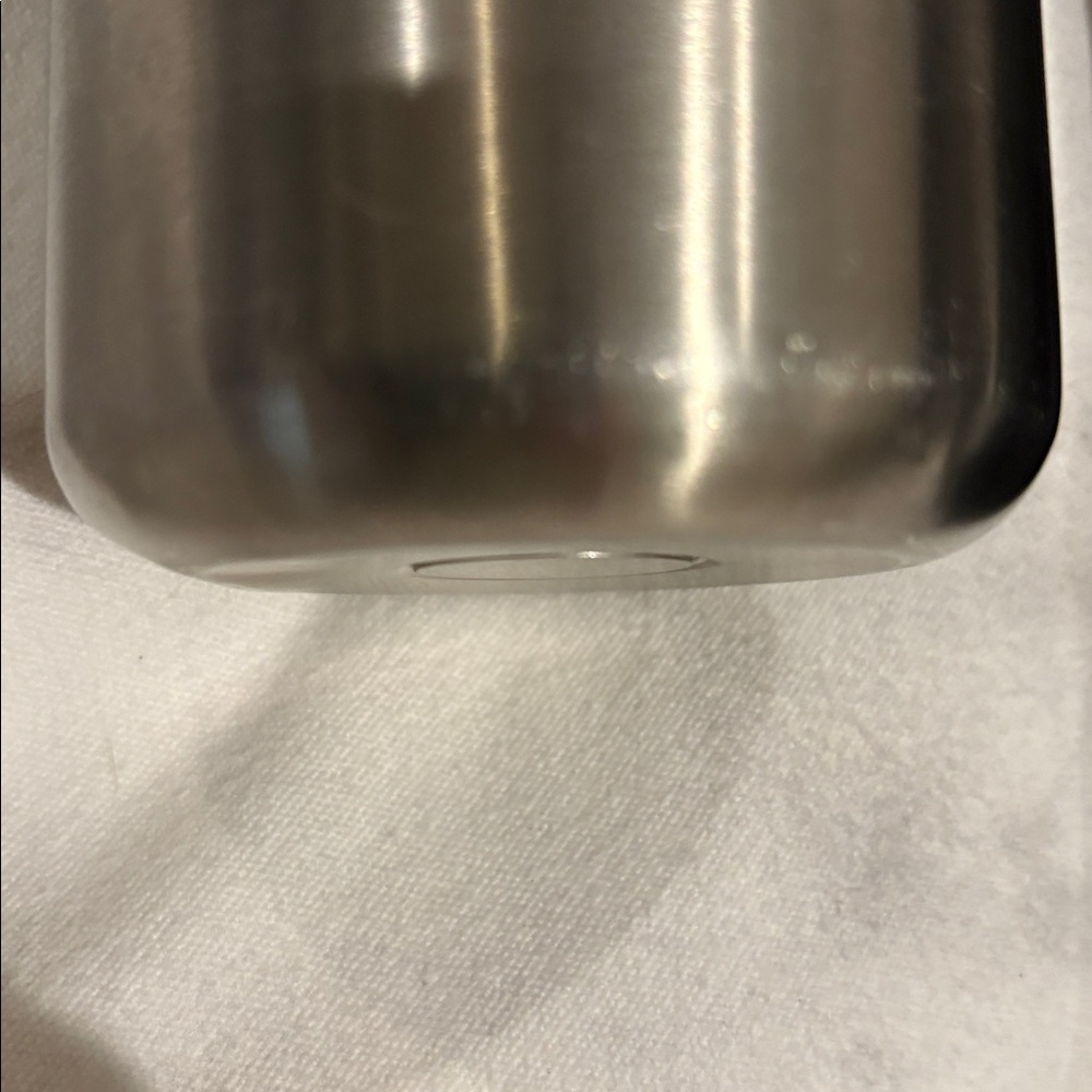 Lululemon Athletica Black and Gray Water Bottles - Picture 15 of 15